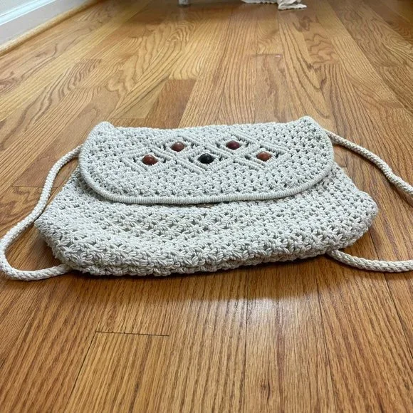 Handmade Y2K white macramé crochet bag purse with wooden beads woven cotton - Picture 6 of 12